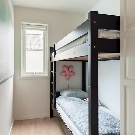 Floor סטוונגר